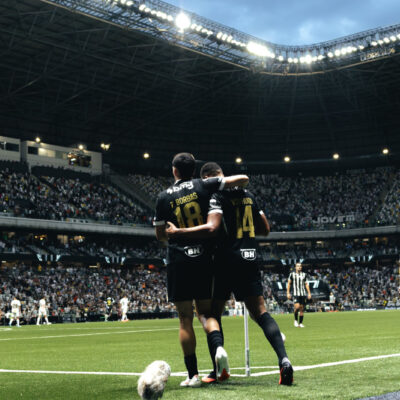 Atlético-MG reage e vira para vencer o Santos na Arena MRV
