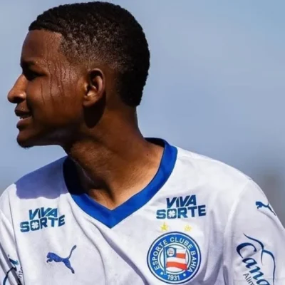 Bahia encaminha venda do lateral Alex Souza ao México e Emirados