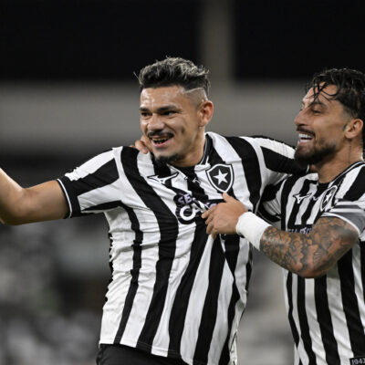 Botafogo cria muito, marca pouco e registra queda de eficácia no returno