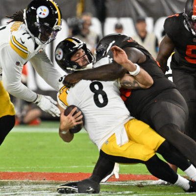 Browns viram e batem Steelers com field goal de 56 jardas no fim