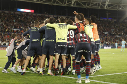 Brugué marca duas vezes e leva Levante à vitória sobre Athletic