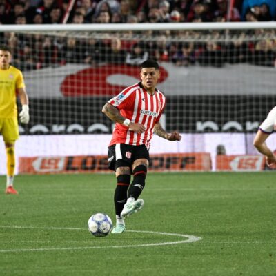 Cacique Medina poupa titulares e Estudiantes perde por 2 a 1