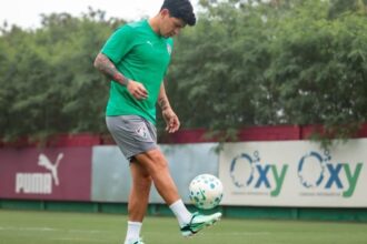 Cano acelera recuperação e treina com bola no CT do Fluminense