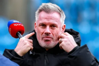 Carragher pede retorno de Alexander-Arnold ao Liverpool após fracasso no Real