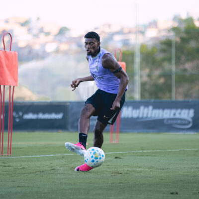 Cassierra tem lesão na coxa e será desfalque do Atlético-MG contra Athletico-PR