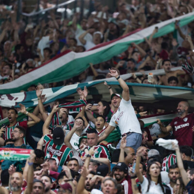 Conmebol pune Fluminense com multa de US$ 90 mil por pirotecnia e tour