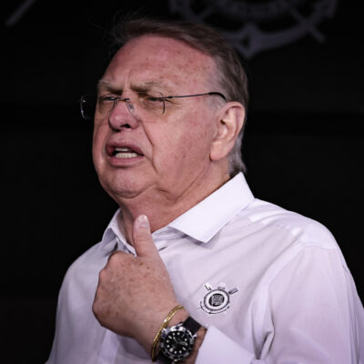 Conselho do Corinthians convoca Stabile para explicações sobre finanças