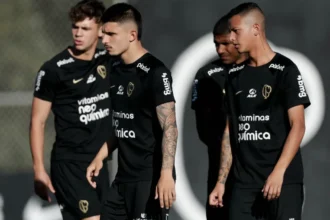 Corinthians corta 60% dos gastos da base e reduz quadro em 13%