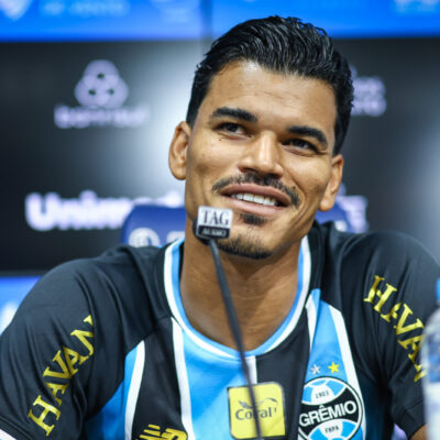 Danilo Barbosa tem lesão de grau dois e desfalca o Grêmio sem prazo de retorno