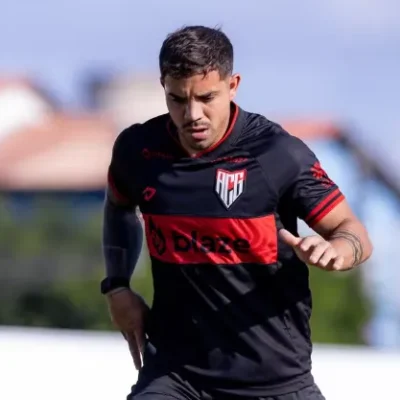 David Terans volta aos treinos e pode enfrentar o Novorizontino