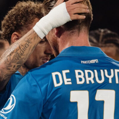 De Bruyne brilha com dois gols e Napoli vence Frosinone 3 a 0