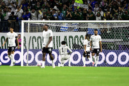 Diretoria acende alerta após Corinthians ser goleado por 4 a 1
