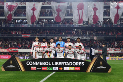 Flamengo enfrenta Estudiantes e pode garantir 5ª final em 8 anos