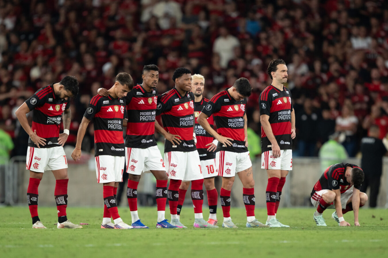 Flamengo perde nos pênaltis para Estudiantes e é eliminado da Libertadores