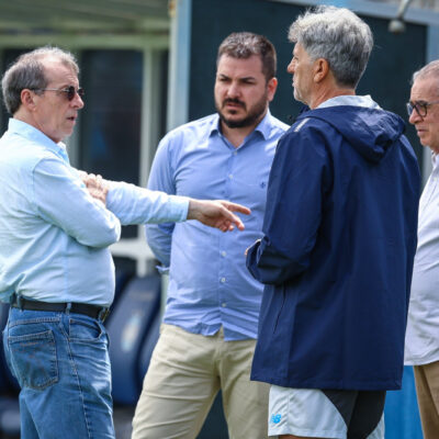 Grêmio estuda pagar bônus ao elenco se garantir permanência na Série A