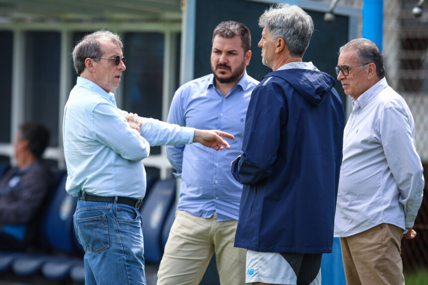 Grêmio estuda pagar bônus ao elenco se garantir permanência na Série A
