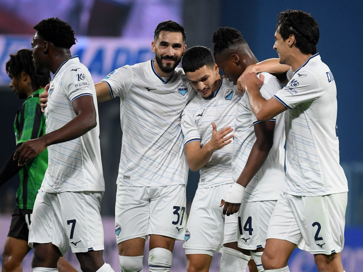 Lazio atropela Sassuolo por 6 a 2 e assume liderança do Italiano