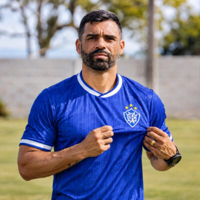 Leomir Constanço assume o Vitória-ES após salvar clube do rebaixamento