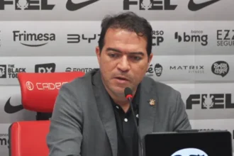 Marcelo Paz agradece e se despede de Fernando Diniz após derrota
