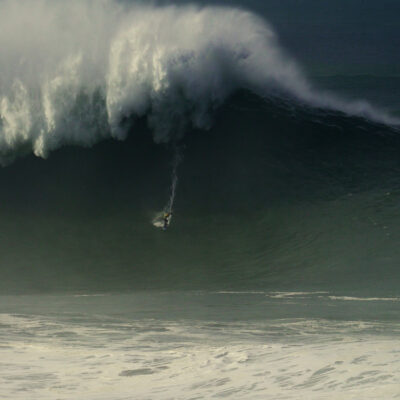 Michelle des Bouillons pede ao Guinness confirmar onda estimada em 24,99 m