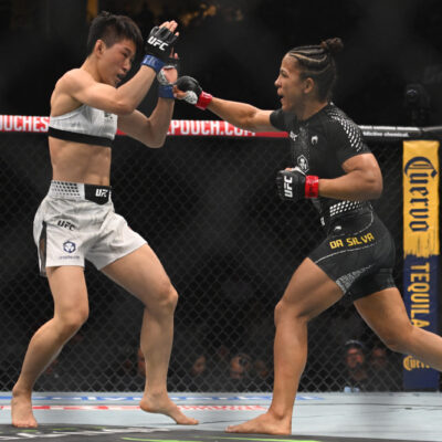 Natália Silva domina Wang Cong e ergue o cinturão peso-mosca no UFC 332