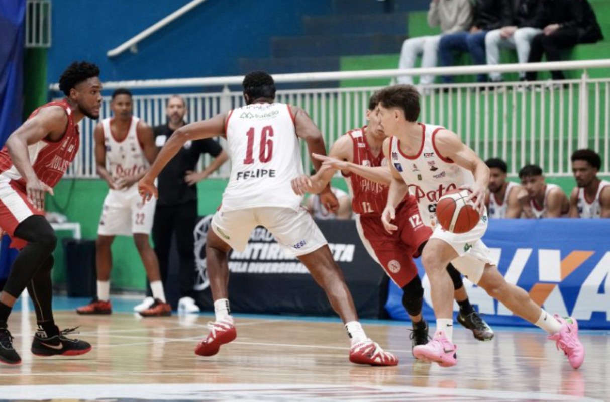 Paulistano vira no terceiro quarto e vence Pato Basquete por 80 a 74