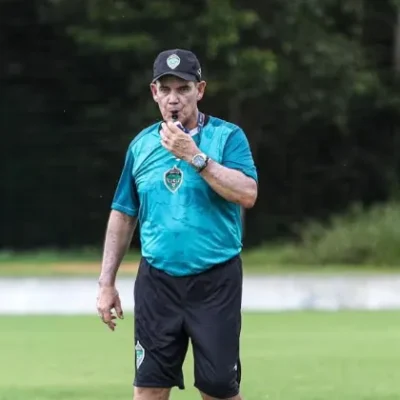 Paulo Roberto assume União São João e inicia plano para acesso em 2027