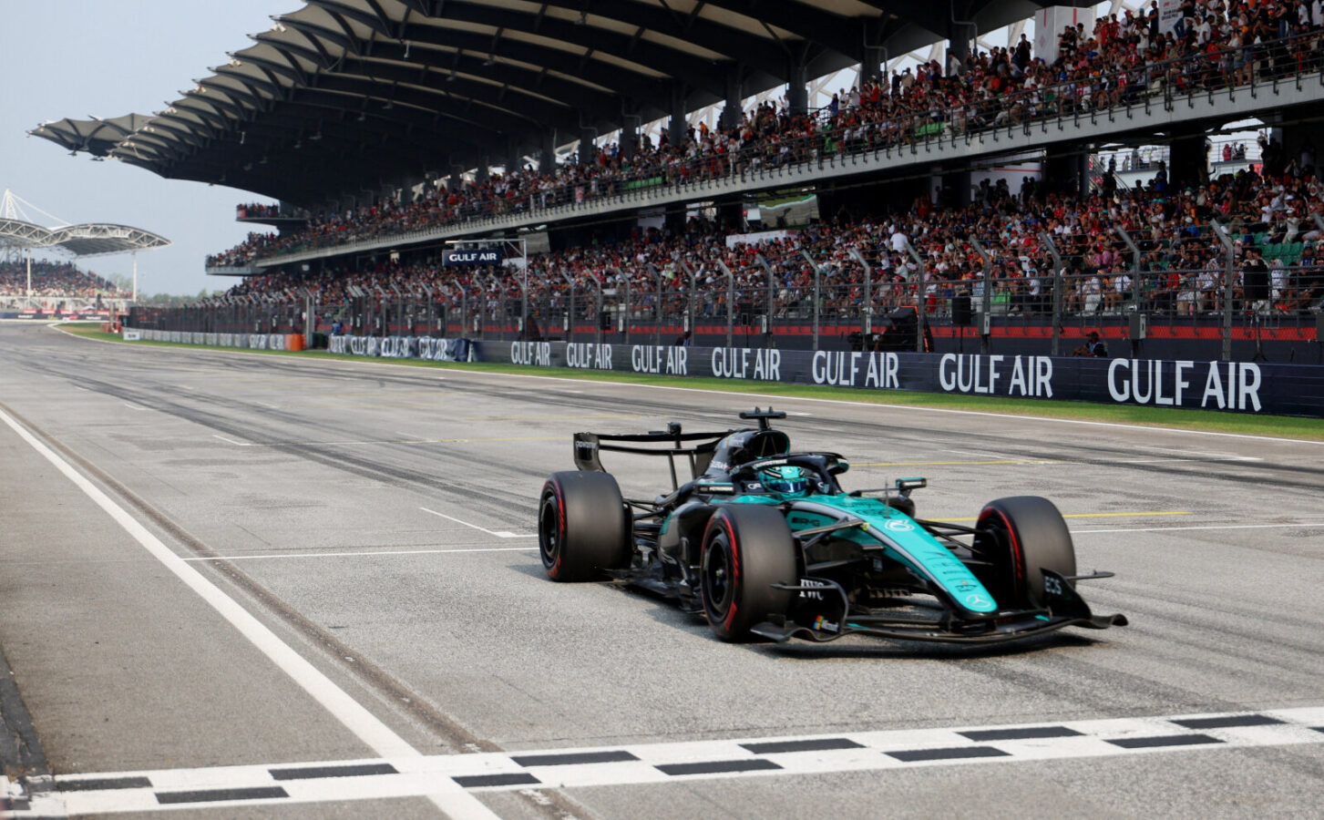 Queda inesperada: Mercedes admite surpresa na classificação