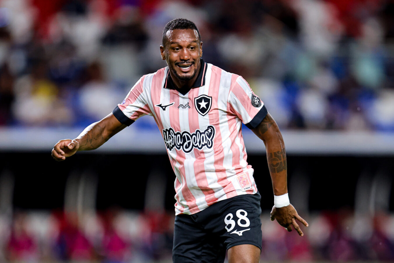 Remo bate Botafogo por 2 a 1; Edenilson marca após seis meses
