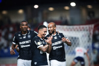 Remo busca arrancada final para evitar queda na Série A