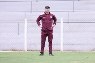 Rogério Corrêa destaca acessos da Ferroviária após derrota na final