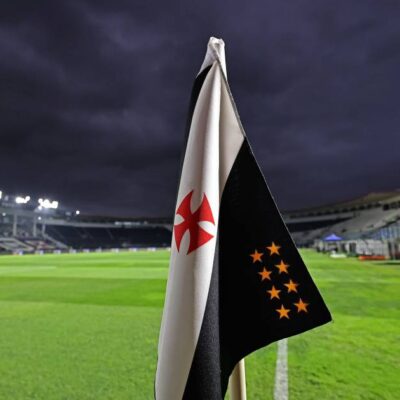 Sábado decisivo no futebol: veja onde assistir Chelsea, City, Vasco e mais