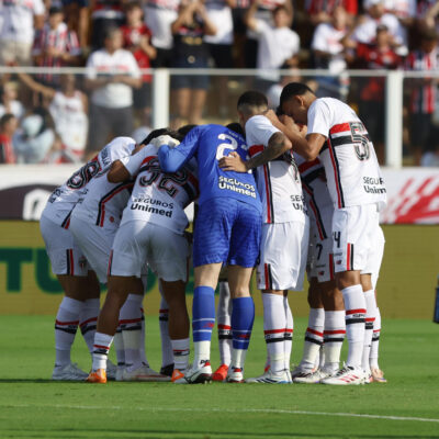 São Paulo arrisca perder cinco titulares por cartões antes do clássico