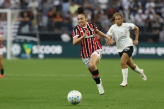 São Paulo busca título no Morumbi; Corinthians tenta virada