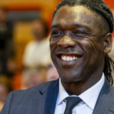 Seedorf assume Corinthians e encara crise com oito derrotas seguidas