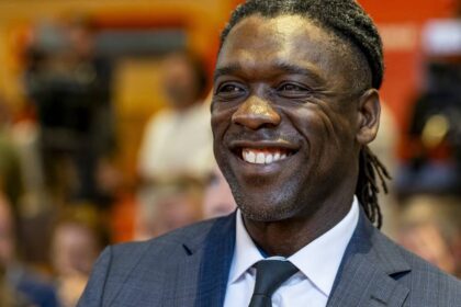 Seedorf assume Corinthians e encara crise com oito derrotas seguidas