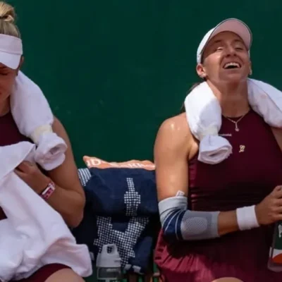 Stefani e Dabrowski eliminam campeãs olímpicas e vão à semifinal