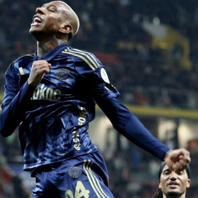 Talisca brilha no Al Jazira e comemora sequência de gols e assistências