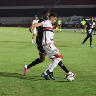 Tencati elogia Pedrinho após retorno ao time titular do Botafogo-SP