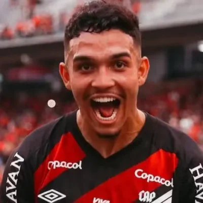 Tottenham prepara nova oferta por Arthur Dias em janeiro de 2027